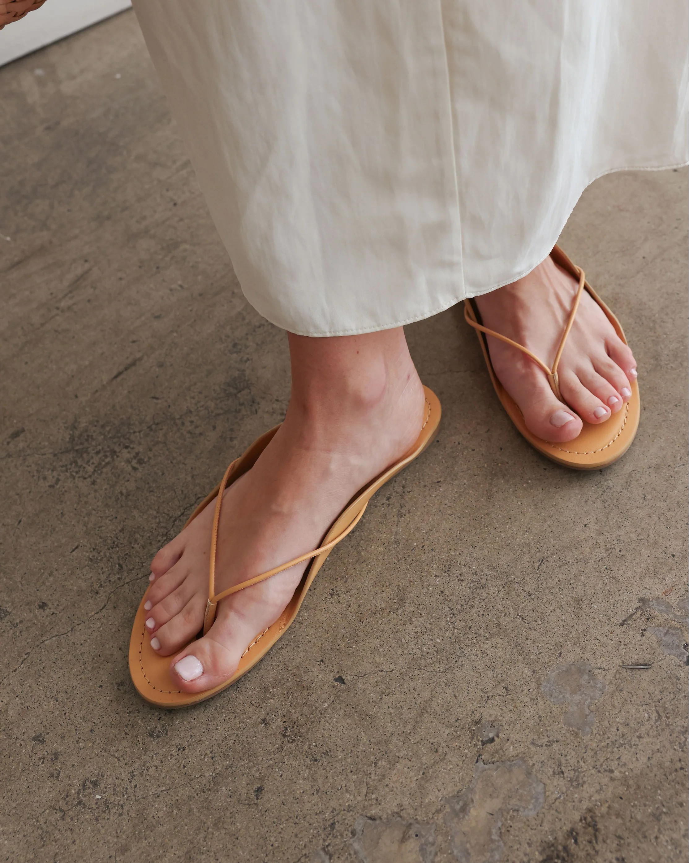 Aves Bare Flip Flop | Miele - Image 2