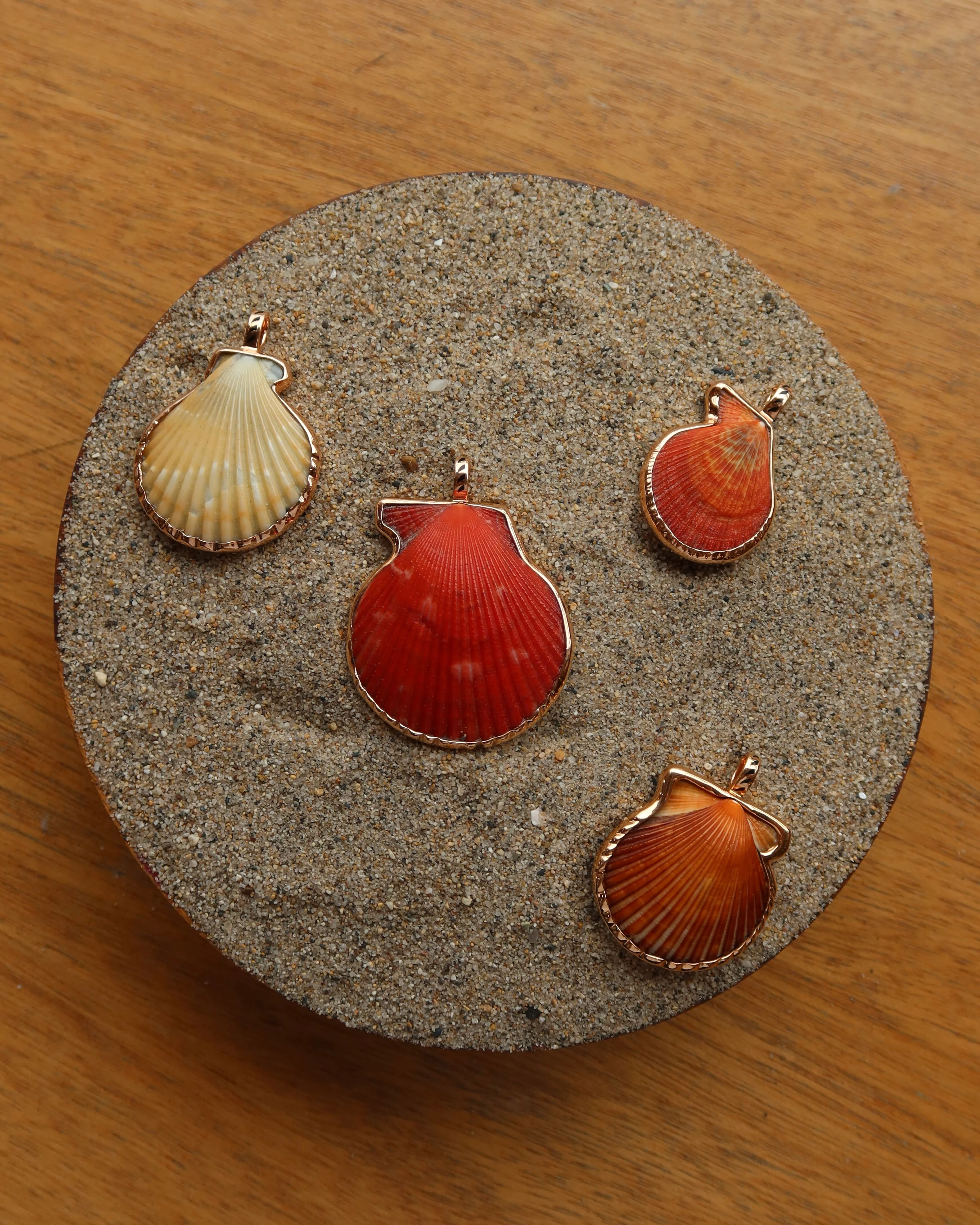 Natural Clam With Rose Gold Charm Sz XXL - Image 4