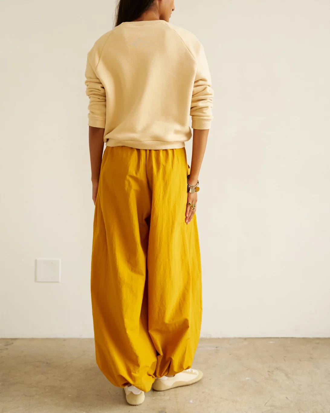 The Daily Sweatshirt | Butter - Image 4
